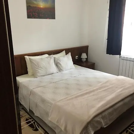 Apartment 1 Bedroom Next To Mall Of Bansko